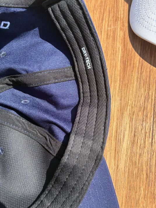 Bundle Cap Kiel marineblau und Poloshirt Laboe für den Skipper
